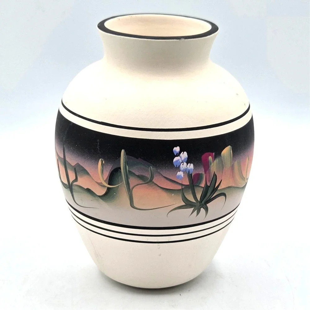 Vintage New West Pottery Aztec Southwestern‎ Desert Hand Painted Vase 6.25